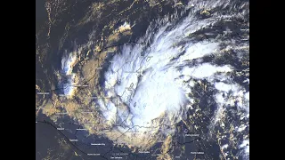 Huracán Lisa se fortalece y se acerca a Belice, Quintana Roo y Guatemala.