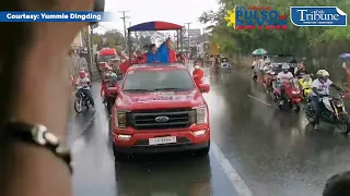 Rainy motorcade