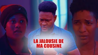La Jalousie De Ma Cousine - Li Fe Cousine Li Konfyans Poutan Gade Kisa Cousine Nan Fel