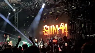 Sum 41 Live At Brisbane Riverstage 2022 And the Music Starts