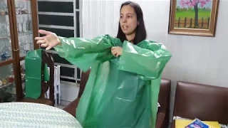 Aprende a hacer batas desechables con bolsas de basura en casa