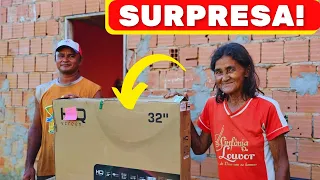 DONA ELVIRA NÃO RESISTE E SE EMOCIONA COM SURPRESA!🥹❤️