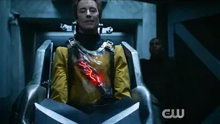 The Flash 5x21 Ralph finds out the dagger is Thawne's plan