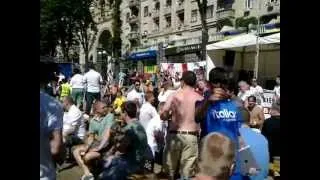 Euro 2012 English Fans Sing Oasis, Kyiv