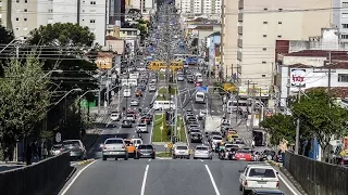 CENTRO DE CURITIBA - PASSANDO EM FRENTE MISTER MALTE | 4º EIXO CAÇAMBA