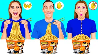 Desafío de comer sin manos vs una mano vs dos manos | Desafío Loco BooBoom Challenge