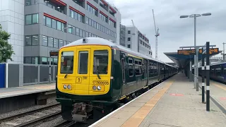 GWR Class 769 departs Reading with a 1 tone horn on DC power (2 Sept 22)