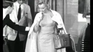 Marilyn Monroe arriving in London