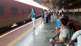 South Bihar 13287 Express arrival at Bilaspur Junction on holi