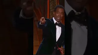 WTF really just happened at the #OSCARS #willsmith #chrisrock #jadapinket 😱🤬