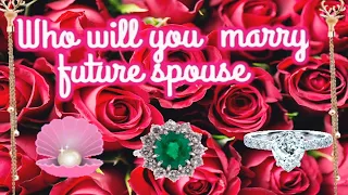 ✨️❣️Pick a card 💘 Who will you marry❣️✨️ #whowillyoumarry #futurespouse  #soulmate #tarot