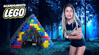 FIZ UM ACAMPAMENTO DE LEGOS E PASSEI A NOITE NELE !!