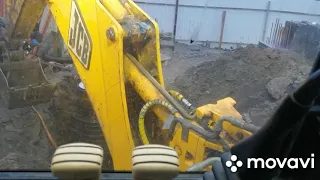 29.10.2020.7часов работы. Jcb3cx 2001 года выпуска. Россия Мурманск. Копание ям