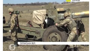 Бійці 59-ї мотопіхотної бригади ЗСУ тренуються з гарматами забороненими Мінськими угодами