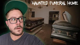 TERRIFYING GHOSTLY ENCOUNTER AT HAUNTED ABANDONED FUNERAL HOME