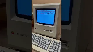 Macintosh Plus keyboard ASMR #retrocomputer #80s #mechanicalkeyboard #asmr #floppydisk