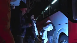 Buses from Texas drop off migrants near VP Kamala Harris’ home on frigid Christmas Eve