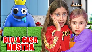 BLU DEI RAINBOW FRIENDS RAPISCE GIADA E GIORGIA NELLA NOSTRA NUOVA CASA NELLA VITA REALE! *Aiuto*