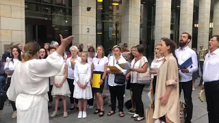 СХОВАЛОСЬ СОНЦЕ ЗА ГОРОЮ | UKRAINIAN CHOIR VOLIA УКРАЇНСЬКИЙ ХОР ВОЛЯ | KREUZKIRCHE DRESDEN 21.06.22