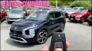 Is this OUTLANDER 2022 the best color combination? BLUE with LIGHT GREY (white) interior?