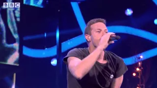 Coldplay   A Sky Full Of Stars at BBC Music Awards 2014 clip3