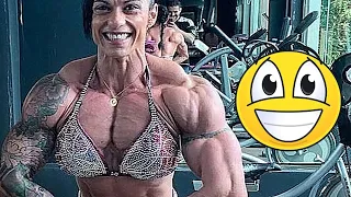 Laura Pintado lion mentality +big female bodybuilder muscle pump up like a boss