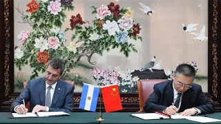 Argentina y China estrechan sus relaciones bilaterales con firma de plan de cooperación
