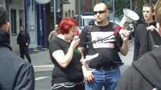 "Todesstrafe für Kinderschänder" Demo Duisburg 18.6.11