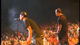 blink 182- anthem part two- live in chicago 2001