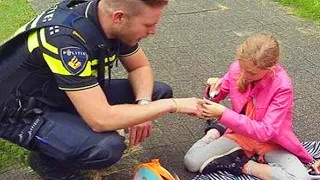 The Heroes We Need! - 35 Wholesome Acts of Kindness To Restore Your Faith In Humanity