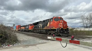 Nice Lash-Up!!!!! CN Intermodal East W/ BNSF GP38-2 @ Surrey BC Canada 07APR24 ET44AC 3090 Leading