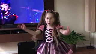 KARATE - Baby Maddie sings and dances to BABYMETAL