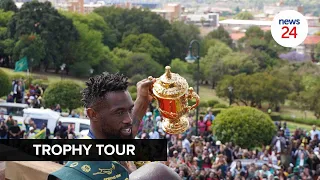 WATCH | Cyril Ramaphosa helps kick off Springbok's trophy tour in Joburg