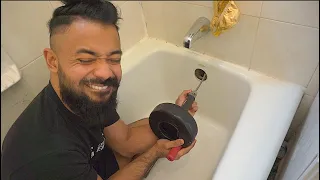 How To Unclog a Bathtub Drain under 4 minutes