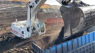 Caterpillar 385C & Caterpillar 375 Excavators Loading Trucks On Coal Mines - Mega Machines Movie