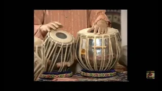 Ustad zakir hussain riyaz time with his Guru