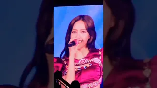 Blackpink supporting jisoo without her 🥺 #jisoo #vsoo