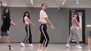 Yoona Snsd Dance practice on 27May2019 for her celebrate birthday party