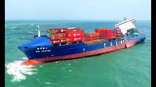 Biggest Container Ships Crashing After Giant Waves In Storm