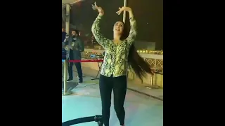 بهترین رقص زیبای دختر ایرانی آهنگ (آی دختر گل فروش گل ارزون نفروش)