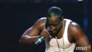 Akon - I Wanna Love You Live In Montréal 24 09 07.flv