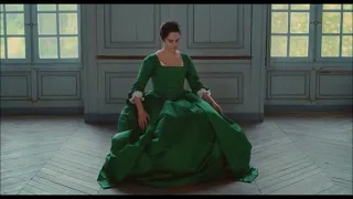 Marianne, Sophie and Héloïse in the green dress - Portrait of a Lady on Fire (2019)