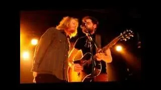 passenger and Stu Larsen - My heart's on fire live Copenhagen