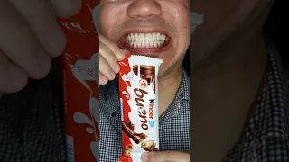 Satisfying Kinder Bueno ASMR Experience #KinderBliss #BuenoASMR #TastyWhisper #ASMR