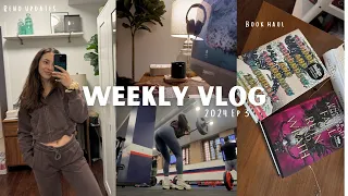 weekly vlog | book haul (fantasy, romance, etc) | gym bag essentials & reno updates !