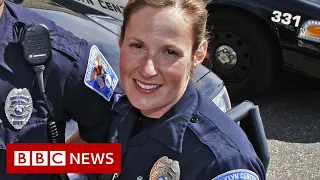 US police officer arrested over killing of black motorist Daunte Wright - BBC News