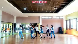 BUKAN MILIKMU LAGI by STAR LINE DANCE MANADO