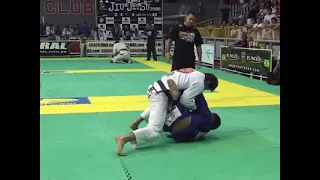 Roger Gracie x Saulo Ribeiro (Categoria: Absoluto / Mundial 2005)