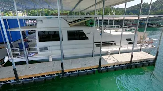 1985 Gibson 14 x 44 Fiberglass Houseboat For Sale on Norris Lake TN - SOLD!