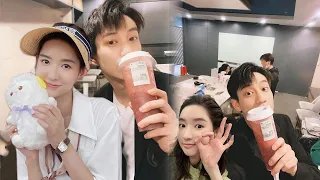 Wang Ziqi worked hard filming, Wang Yuwen went to buy milk tea to visit the set!